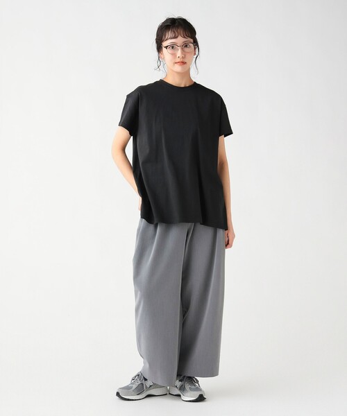 BEAMS HEART(ビームスハート)の「バック スリット プルオーバー(Tシャツ/カットソー・レディース・カーキ/ブラック/オフホワイト・FREE)」の4枚目の写真