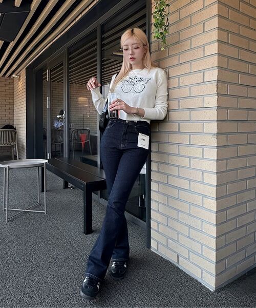 NICK&NICOLE(ニックアンドニコール)の「CASHMERE BUTTERFLY SIGNATURE CROP KNIT_IVORY GREEN(ニット/セーター・レディース・その他・FREE)」の6枚目の写真