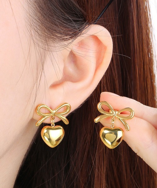 MASHIRO(マシロ)の「リボンハートドロップペアピアス(MA/EK388)(ピアス(両耳用)・レディース・シルバー/ゴールド・FREE)」の2枚目の写真