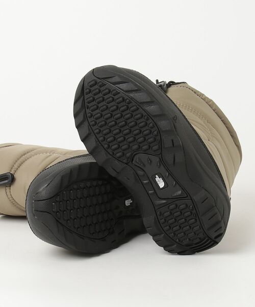 THE NORTH FACE(ザノースフェイス)の「ザ ノース フェイス THE NORTH FACE K Nuptse Bootie VII キッズ ヌプシ ブーティ VI(ブーツ・キッズ・ベージュ・17.0cm/18.0cm/19.0cm/20.0cm/21.0cm/22.0cm)」の3枚目の写真
