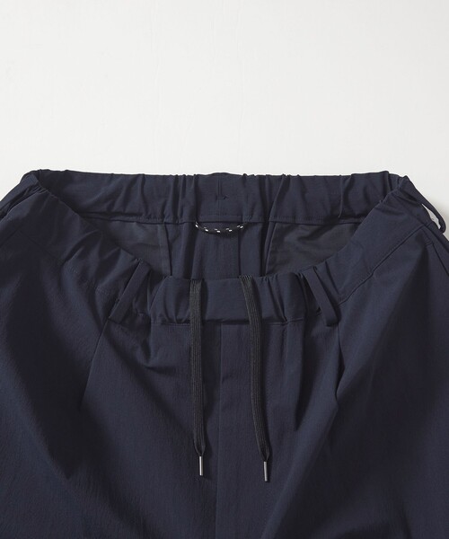 BEAUTY&YOUTH UNITED ARROWS（ビューティーアンドユースユナイテッドアローズ）の「【WEB限定】 360°MASTER バギー イージーパンツ NO.12 セットアップ対応 撥水 ストレッチ ウォッシャブル（その他パンツ・メンズ・ネイビー・S/M/L/XL）」の14枚目の写真