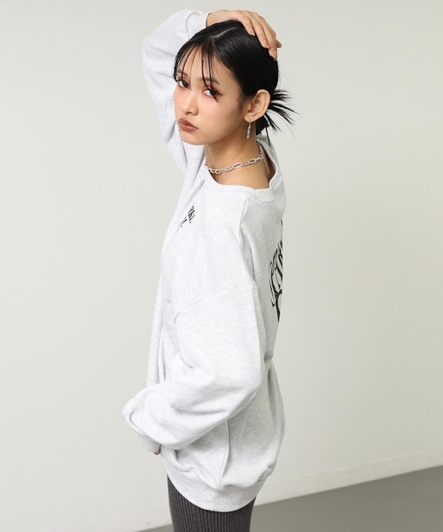 ANAP（アナップ）の「ポイント ラインストーン ハートロゴ 裏毛 スウェット（スウェット・レディース・オレンジ/ブラウン/ライトグレー/ダークグレー・F）」の7枚目の写真