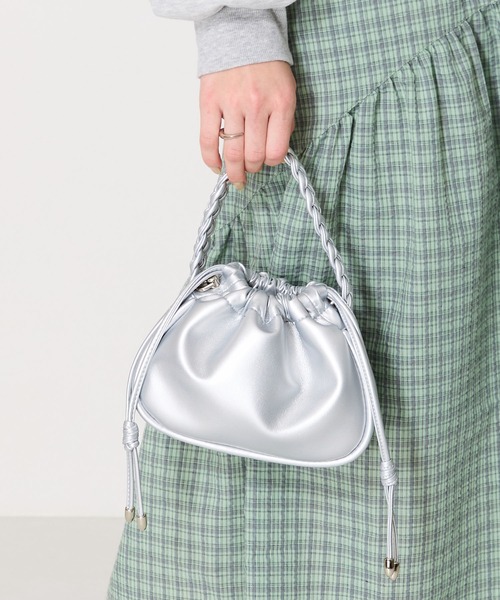 MISCH MASCH(ミッシュマッシュ)の「編み込みハンドバッグ(ハンドバッグ・レディース・ブラック/ブルー/シルバー・フリ-)」の3枚目の写真