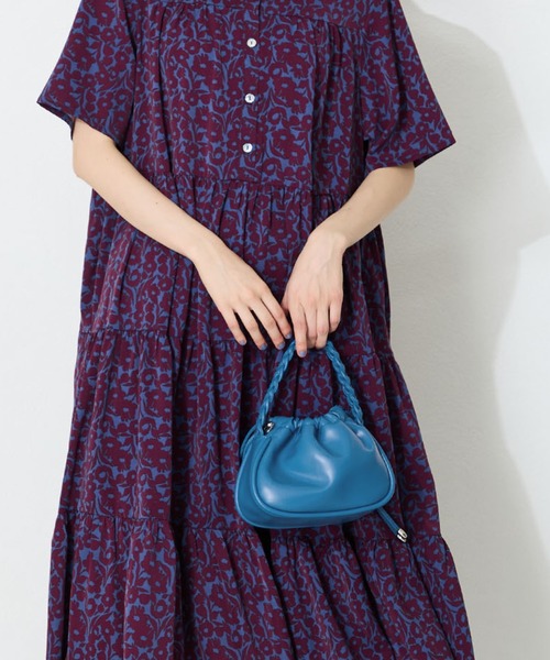 MISCH MASCH(ミッシュマッシュ)の「編み込みハンドバッグ(ハンドバッグ・レディース・ブラック/ブルー/シルバー・フリ-)」の2枚目の写真