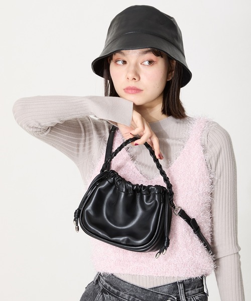 MISCH MASCH(ミッシュマッシュ)の「編み込みハンドバッグ(ハンドバッグ・レディース・ブラック/ブルー/シルバー・フリ-)」の6枚目の写真