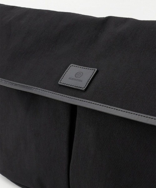 GLENROYAL（グレンロイヤル）の「【GLENROYAL / グレンロイヤル】2ポケットショルダーバッグ(コットンナイロン) 全2色（ショルダーバッグ・メンズ・ブラック/ネイビー・00）」の3枚目の写真