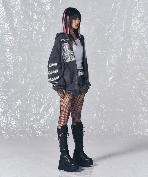 SCHISM INDUCING(スキズムインデューシング)の「NOTRE DAME ZIP HOODIE CHARCOAL(パーカー・レディース・その他・MEDIUM/LARGE)」の20枚目の写真