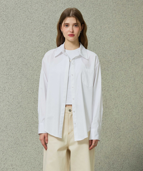 ARI(アリ)の「BRIGHT OVERSIZED SHIRT / WHITE(シャツ/ブラウス・レディース・ホワイト・FREE)」の1枚目の写真