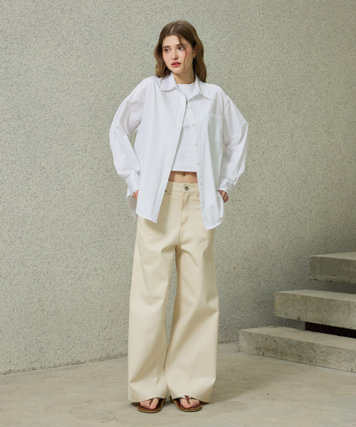 ARI(アリ)の「BRIGHT OVERSIZED SHIRT / WHITE(シャツ/ブラウス・レディース・ホワイト・FREE)」の5枚目の写真