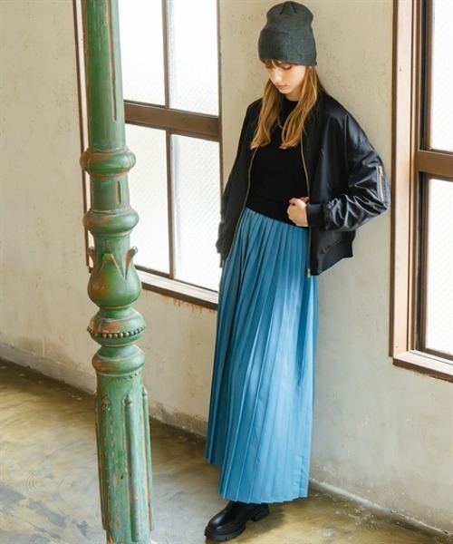 Maison INNESS(メゾンアイネス)の「エフォートレスMA-1ボンバージャケット(はっ水)(MA-1・レディース・ライトカーキ/スモークピンク/ブラック/ブラウン・S~M/L~LL/3L~4L/5L~6L)」の11枚目の写真