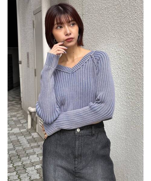 MURUA（ムルーア）の「ブリーチVネッククロップドニット（ニット/セーター・レディース・ブラック/ブルー/ベージュ・FREE）」の15枚目の写真