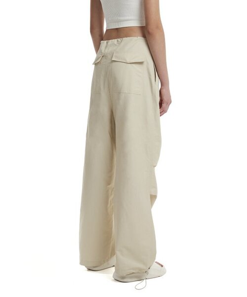 TRUNK PROJECT(トランクプロジェクト)の「Drawstring Pants_Beige(スウェットパンツ・レディース・ベージュ・SMALL/X-SMALL/XX-SMALL/LARGE)」の2枚目の写真