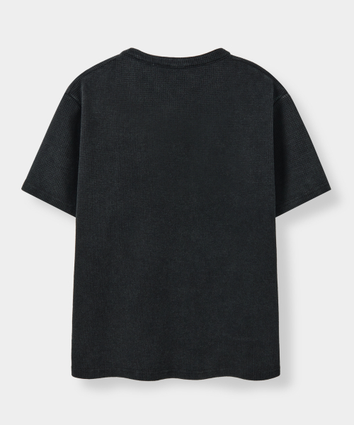 EUGGEN(ユジェン)の「ワッフルヘンリーネックショートスリーブTシャツ_ピグメントチャコール(Tシャツ/カットソー・レディース・その他・SMALL/MEDIUM)」の3枚目の写真
