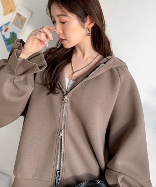 classicalelf（クラシカルエルフ）の「ふんわり、ゆったり、袖にキュン♪ダブルジップキャンディスリーブマシュマロダンボールパーカー（パーカー・レディース・ベージュ/モカ/ブラック・LARGE/X-LARGE/SMALL/MEDIUM）」の18枚目の写真