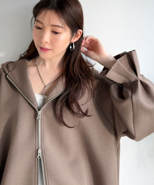 classicalelf（クラシカルエルフ）の「ふんわり、ゆったり、袖にキュン♪ダブルジップキャンディスリーブマシュマロダンボールパーカー（パーカー・レディース・ベージュ/モカ/ブラック・LARGE/X-LARGE/SMALL/MEDIUM）」の16枚目の写真