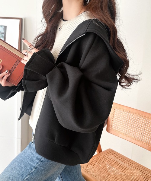 classicalelf（クラシカルエルフ）の「ふんわり、ゆったり、袖にキュン♪ダブルジップキャンディスリーブマシュマロダンボールパーカー（パーカー・レディース・ベージュ/モカ/ブラック・LARGE/X-LARGE/SMALL/MEDIUM）」の9枚目の写真