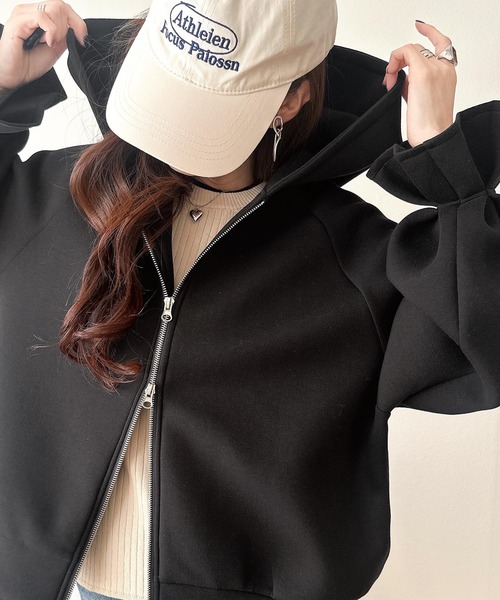 classicalelf（クラシカルエルフ）の「ふんわり、ゆったり、袖にキュン♪ダブルジップキャンディスリーブマシュマロダンボールパーカー（パーカー・レディース・ベージュ/モカ/ブラック・LARGE/X-LARGE/SMALL/MEDIUM）」の10枚目の写真