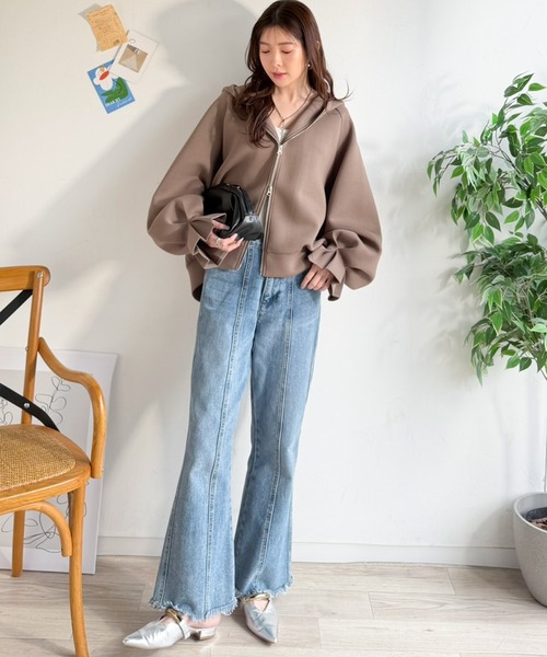 classicalelf（クラシカルエルフ）の「ふんわり、ゆったり、袖にキュン♪ダブルジップキャンディスリーブマシュマロダンボールパーカー（パーカー・レディース・ベージュ/モカ/ブラック・LARGE/X-LARGE/SMALL/MEDIUM）」の21枚目の写真