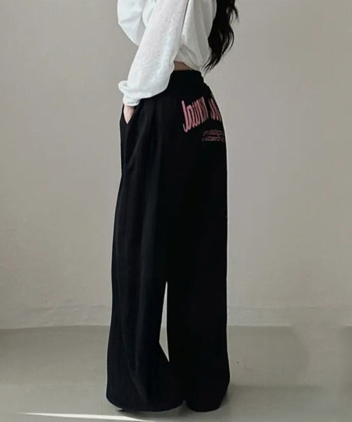 Miniministore(ミニミニストア)の「バッグプリントワイドスエットパンツ韓国風(スウェットパンツ・レディース・ネイビー系2/ブラック系1/グレー系1/ネイビー系1/グレー系2/ブラック系2・FREE)」の2枚目の写真