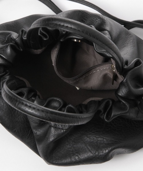 studio CLIP(スタディオクリップ)の「ギャザーハンドルミニショルダーバッグ(ショルダーバッグ・レディース・アイボリー/ブラック/ブラウン/オレンジ・FREE)」の18枚目の写真