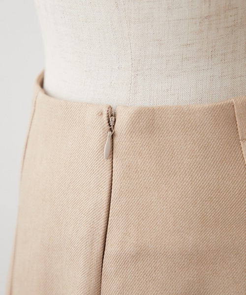 continuer de NICE CLAUP（コンティニューデナイスクラップ）の「【華奢見えシルエット】ハイウエスト裾チラリミニスカート（スカート・レディース・その他1/その他2/ベージュ・FREE）」の6枚目の写真