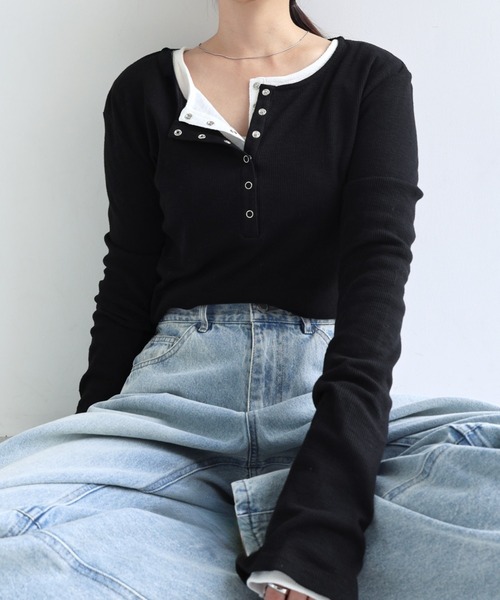 andme(アンドミー)の「ヘンリーネックスラブリブ長袖シアートップス(Tシャツ/カットソー・レディース・ブラウン/ブラック/オフホワイト・M)」の10枚目の写真