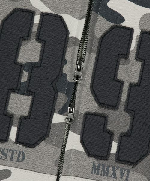 MAHAGRID(マハグリッド)の「『mahagrid/マハグリッド』 Camo Applique Cropped Zip-Up Hoodie/カモフラージュ短丈ジップアップパーカー(パーカー・レディース・ブラック/グリーン/グレー・FREE)」の14枚目の写真