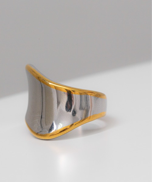 LINFA　（リンファ）の「ステンレス　ニュアンスラインリング（リング・レディース・シルバー/シルバー×ゴールド・#7）」の2枚目の写真