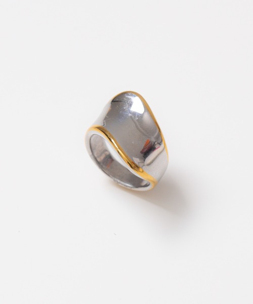 LINFA　（リンファ）の「ステンレス　ニュアンスラインリング（リング・レディース・シルバー/シルバー×ゴールド・#7）」の4枚目の写真