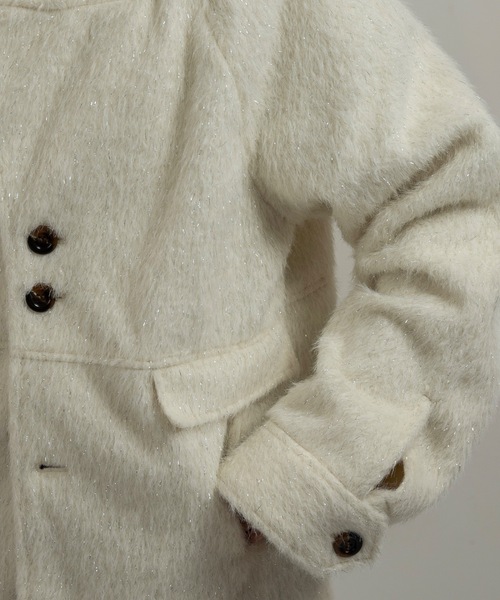 lawgy(ラウジー)の「2way shaggy random button coat / 2wayシャギーランダムボタンコート(その他アウター・レディース・ホワイト/ベージュ/ミックスグレー・FREE)」の8枚目の写真