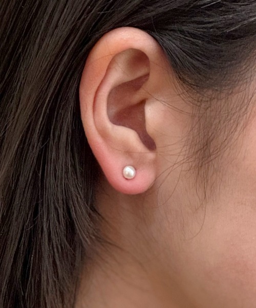 H.O.V(フォブ)の「【H.O.V】ORB PEARL STUD PIERCE-S/オーブ パール スタッド ピアス ユニセックス(ピアス(両耳用)・レディース・ホワイト・FREE)」の4枚目の写真