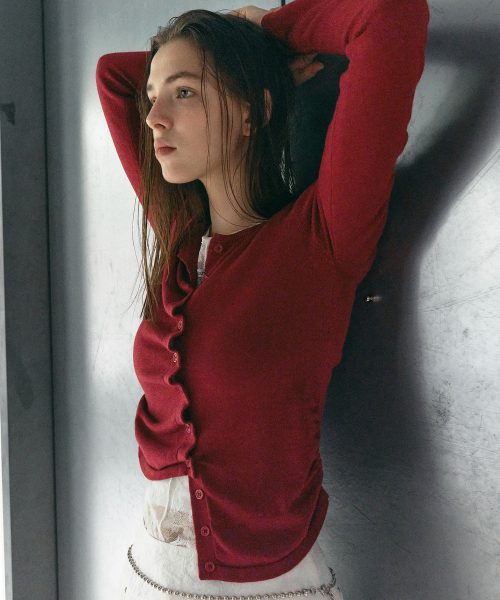 セール】SHIRRING BUTTON UNBALANCE CARDIGAN RED（カーディガン