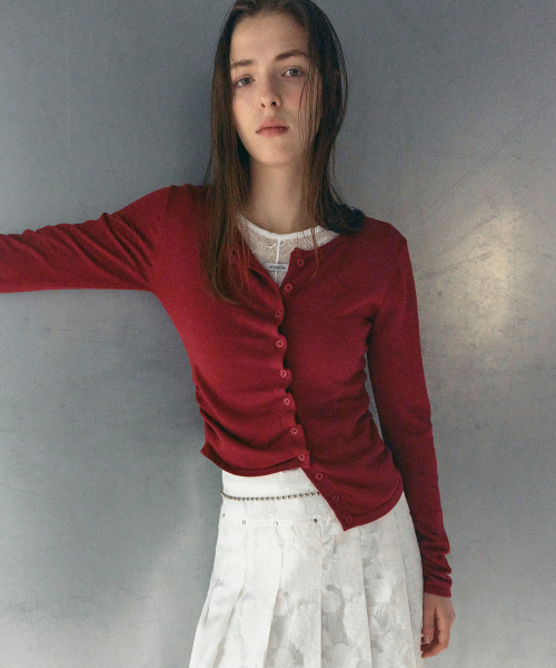 セール】SHIRRING BUTTON UNBALANCE CARDIGAN RED（カーディガン