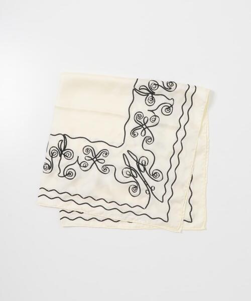 RODE SKO（ロデスコ）の「ASAUCE MELER　テープエンブロイダリーバンダナスカーフ（バンダナ/スカーフ・レディース・ブラック系その他/ホワイト系その他・ONE）」の2枚目の写真