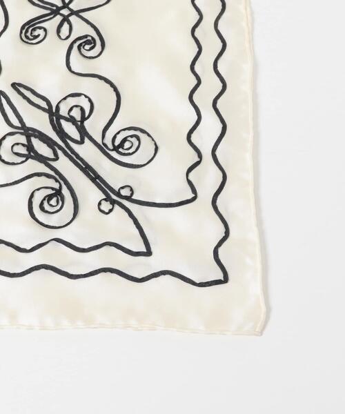 RODE SKO（ロデスコ）の「ASAUCE MELER　テープエンブロイダリーバンダナスカーフ（バンダナ/スカーフ・レディース・ブラック系その他/ホワイト系その他・ONE）」の8枚目の写真