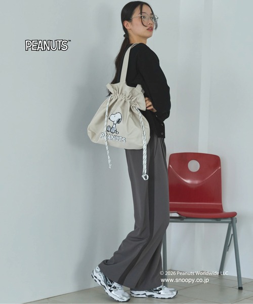SNOOPY（スヌーピー）の「ＳＮＯＯＰＹコラボＢＡＧ（トートバッグ・レディース・ベージュ/キャメル/チャコールグレー・フリー）」の12枚目の写真