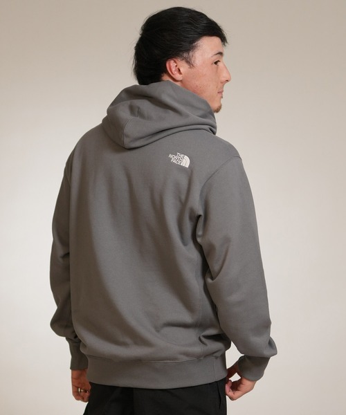 THE NORTH FACE(ザノースフェイス)の「THE NORTH FACE/ザ・ノース・フェイス プルオーバー パーカー ロゴ 裏毛 スクエアロゴフーディ― NT12333(パーカー・メンズ・ブラック/スモークグレー・M/L/XL/XXL)」の15枚目の写真