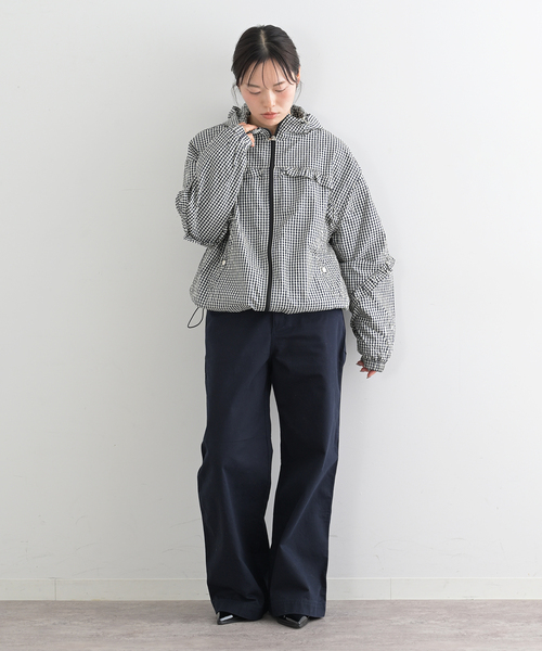U by SPICK&SPAN（ユーバイスピックアンドスパン）の「CRANK/クランク CHECK FRILL WINDBREAKER（その他アウター・レディース・ネイビー・FREE）」の3枚目の写真