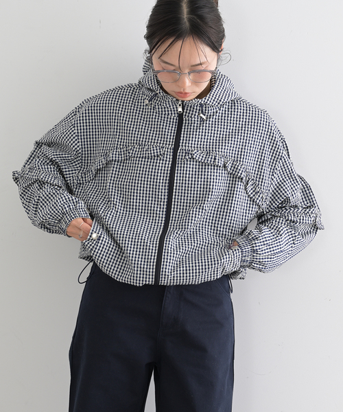 U by SPICK&SPAN（ユーバイスピックアンドスパン）の「CRANK/クランク CHECK FRILL WINDBREAKER（その他アウター・レディース・ネイビー・FREE）」の9枚目の写真