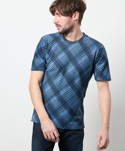 HIDEAWAYS NICOLE（ハイダウェイニコル）の「バイアスブリスターチェックジャカード クルーネック半袖プルオーバー（Tシャツ/カットソー・メンズ・ブルー/ホワイト×ブラック/ホワイト×ブルー/ホワイト×ライトグレー/ブラック×グレー・MEDIUM/LARGE/X-LARGE）」の5枚目の写真