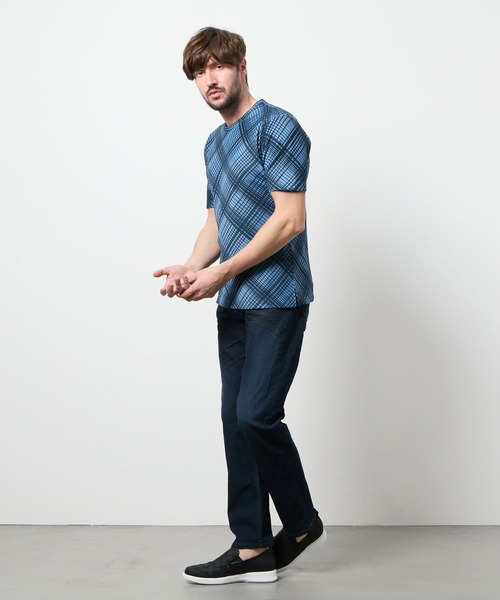 HIDEAWAYS NICOLE（ハイダウェイニコル）の「バイアスブリスターチェックジャカード クルーネック半袖プルオーバー（Tシャツ/カットソー・メンズ・ブルー/ホワイト×ブラック/ホワイト×ブルー/ホワイト×ライトグレー/ブラック×グレー・MEDIUM/LARGE/X-LARGE）」の10枚目の写真