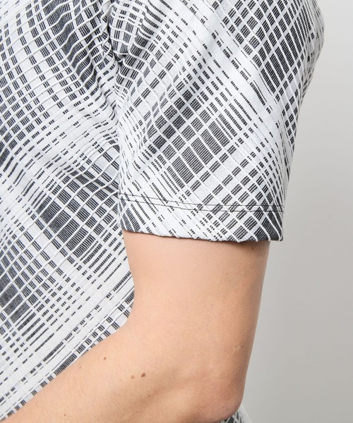 HIDEAWAYS NICOLE（ハイダウェイニコル）の「バイアスブリスターチェックジャカード クルーネック半袖プルオーバー（Tシャツ/カットソー・メンズ・ブルー/ホワイト×ブラック/ホワイト×ブルー/ホワイト×ライトグレー/ブラック×グレー・MEDIUM/LARGE/X-LARGE）」の17枚目の写真