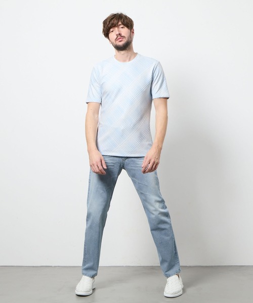 HIDEAWAYS NICOLE（ハイダウェイニコル）の「バイアスブリスターチェックジャカード クルーネック半袖プルオーバー（Tシャツ/カットソー・メンズ・ブルー/ホワイト×ブラック/ホワイト×ブルー/ホワイト×ライトグレー/ブラック×グレー・MEDIUM/LARGE/X-LARGE）」の20枚目の写真