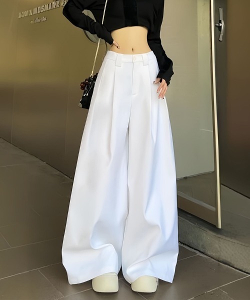 Flugge(フラッジー)の「ワイドルーズパンツ(その他パンツ・レディース・ブラック/ホワイト・FREE)」の2枚目の写真