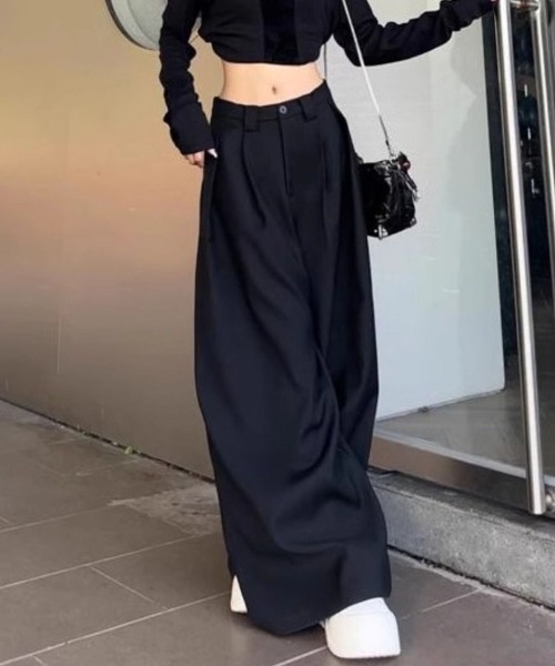 Flugge(フラッジー)の「ワイドルーズパンツ(その他パンツ・レディース・ブラック/ホワイト・FREE)」の3枚目の写真