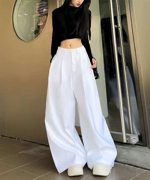Flugge(フラッジー)の「ワイドルーズパンツ(その他パンツ・レディース・ブラック/ホワイト・FREE)」の5枚目の写真
