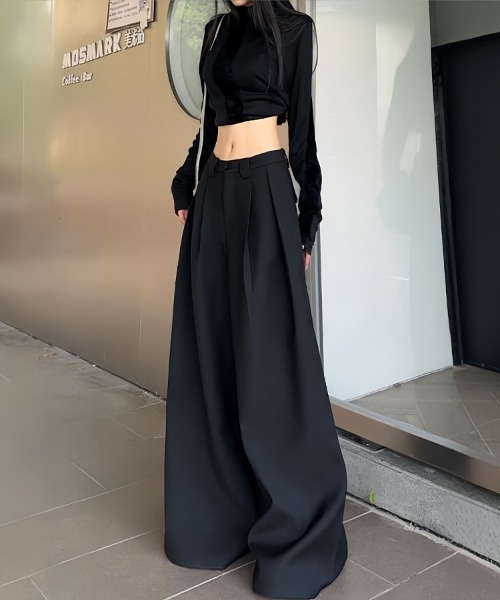 Flugge(フラッジー)の「ワイドルーズパンツ(その他パンツ・レディース・ブラック/ホワイト・FREE)」の6枚目の写真