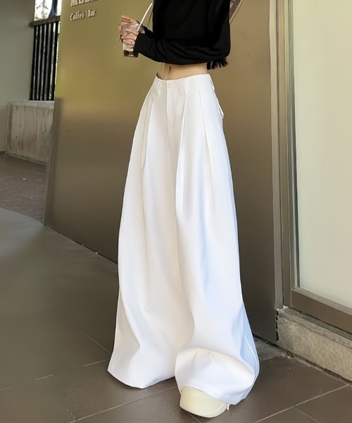 Flugge(フラッジー)の「ワイドルーズパンツ(その他パンツ・レディース・ブラック/ホワイト・FREE)」の7枚目の写真