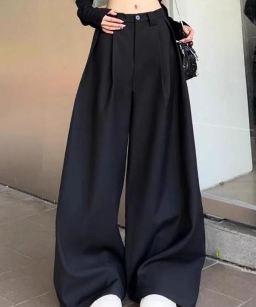 Flugge(フラッジー)の「ワイドルーズパンツ(その他パンツ・レディース・ブラック/ホワイト・FREE)」の8枚目の写真