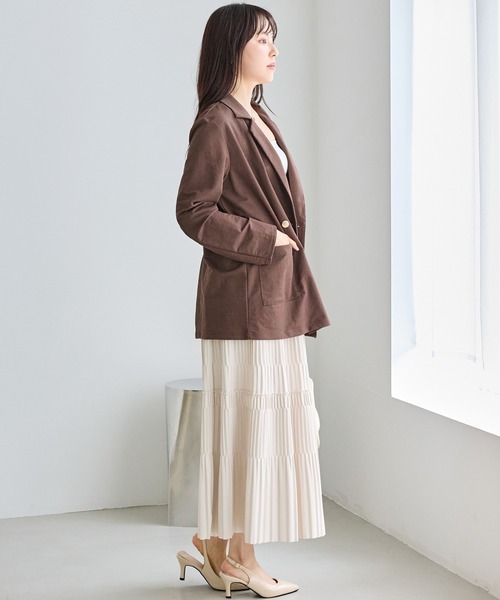 LAVEANGE(ラビアンジェ)の「プリーツティアードロングスカート(スカート・レディース・ブラック/チャコールグレー/ライトベージュ・5L/4L/3L/LL/M)」の21枚目の写真